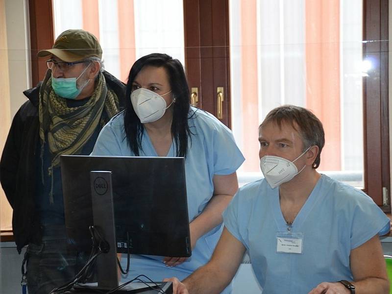 Slavnostní otevření velkokapacitního očkovacího centra v Grandu ve Slaném.