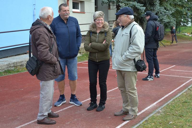 Ze slavnostního otevření parkourového a workoutového hřiště.