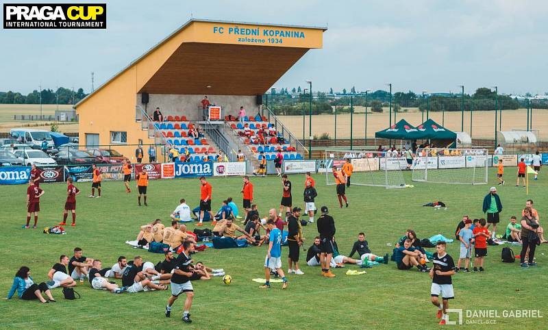 V pořadí již devatenáctý mezinárodní turnaj PragaCup v malém fotbale se uskutečnil v sobotu 22. června v Praze v areálu FC Přední Kopanina. Zvítězil tým Mostu