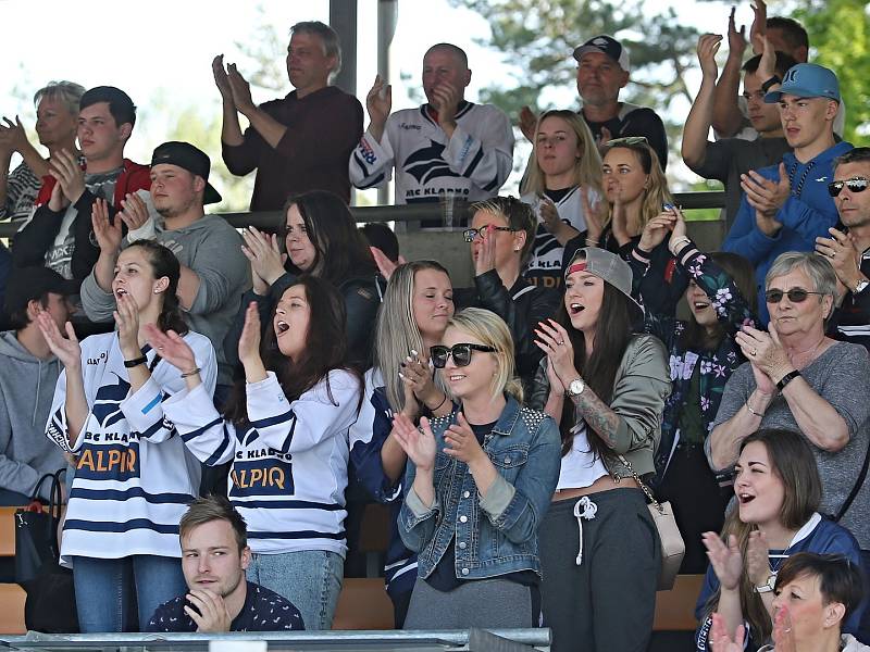 Alpiq Kladno – Kert Praha 0:2  , Kladno 18. 5. 2019, finále Extraligy hokejbalu 2018-9 , Kert vyhrál i třetí zápas a slaví titul.