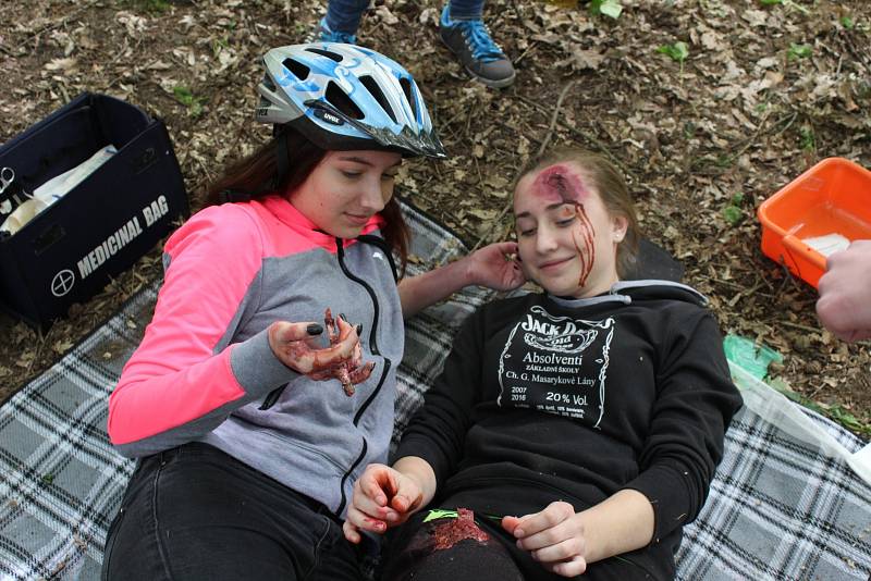 Studenti Střední zdravotnické školy Kladno soutěžili v poskytování první pomoci.