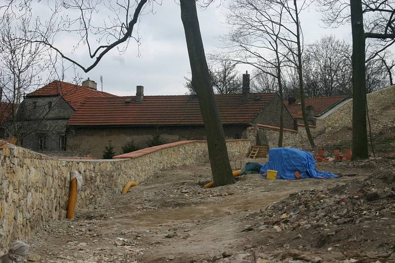 Zámek Buštěhrad, duben 2012