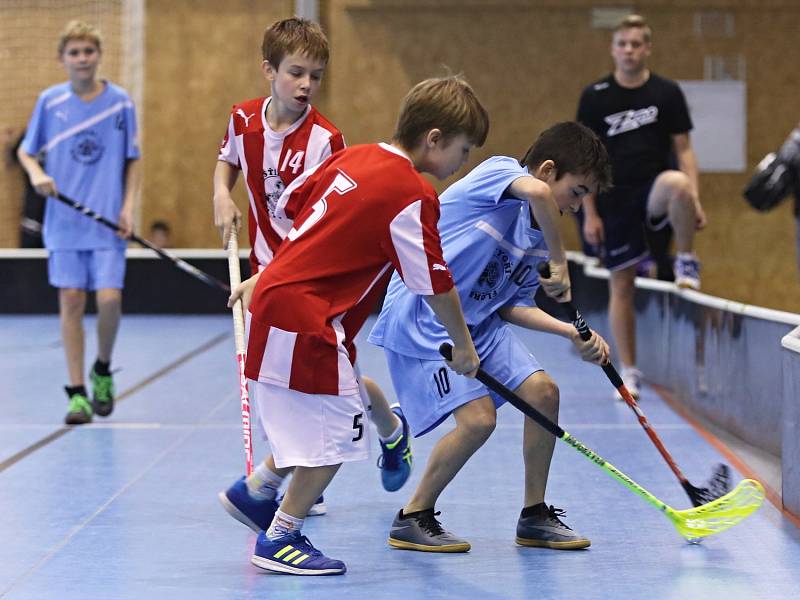 Tygři - Štíři 6:0 / Školní florbalová liga Kladno, 3. kolo, 6. ročník