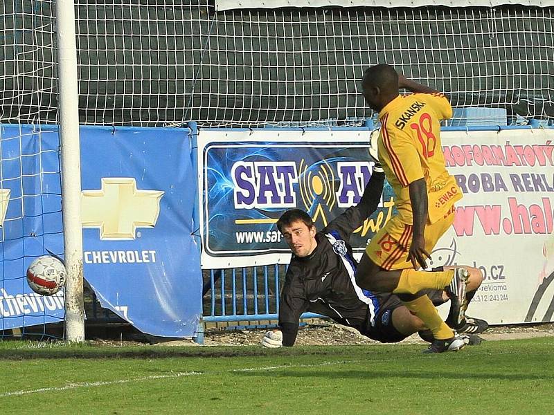 SK Kladno - FK Dukla Praha  0:2 (0:1) , utkání 12.k. 2. ligy 2010/11, hráno 17.10.2010