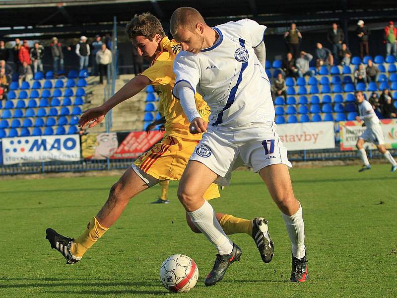 SK Kladno - FK Dukla Praha  0:2 (0:1) , utkání 12.k. 2. ligy 2010/11, hráno 17.10.2010