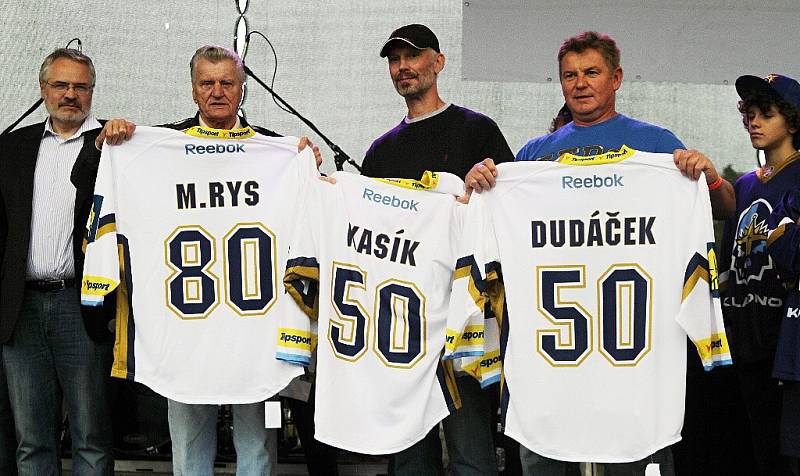 Trio oceněných kladenských hokejových osobností, jubilantů, Miroslav Rys, Petr Kasík a Jiří Dudáček // Rytíři Kladno připravili pro fanoušky hokeje propagační hody / Sletiště - Dny města Kladna 1. 9. 2012