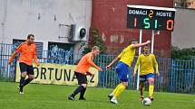 I.  třída: Slaný (v oranžovém) přetlačilo doma SK Rakovník 1:0.