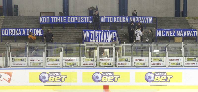 Fanklub vytyčil Rytířům jasný cíl ... // Rytíři Kladno - Mora Olomouc 2:1, baráž ELH 2013-2014 , 20. 4. 2014