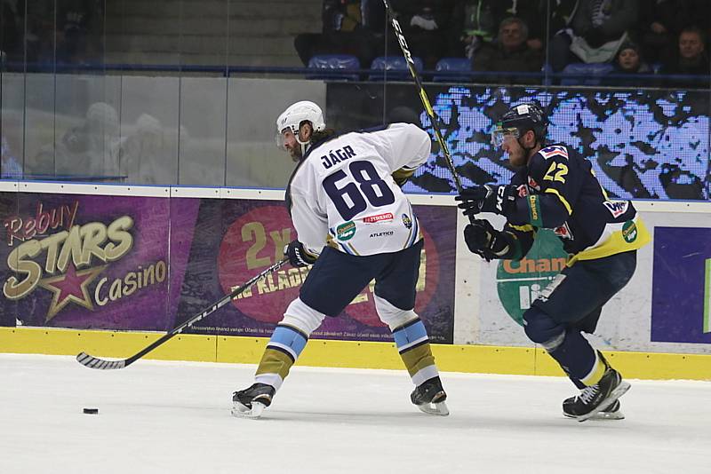 Hokejová Chance liga: Rytíři Kladno - HC Slovan Ústí nad Labem 3:2. Jaromír Jágr po více než roce hrál soutěžní zápas v Kladně.