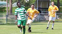 Tatran Rakovník (v zeleném) přehrál doma vedoucí Sokol Hostouň 2:1 na penalty.