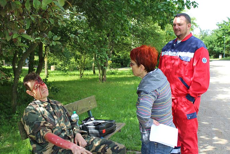 V Sítenském údolí se uskutečnil Seniorský desetiboj pořádaný Městskou policií Kladno.