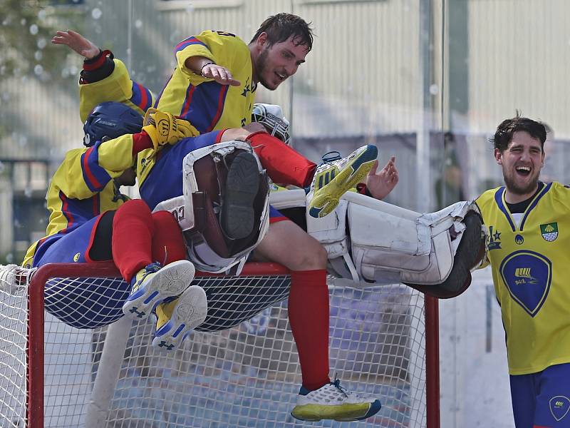 Alpiq Kladno – Kert Praha 0:2  , Kladno 18. 5. 2019, finále Extraligy hokejbalu 2018-9 , Kert vyhrál i třetí zápas a slaví titul.