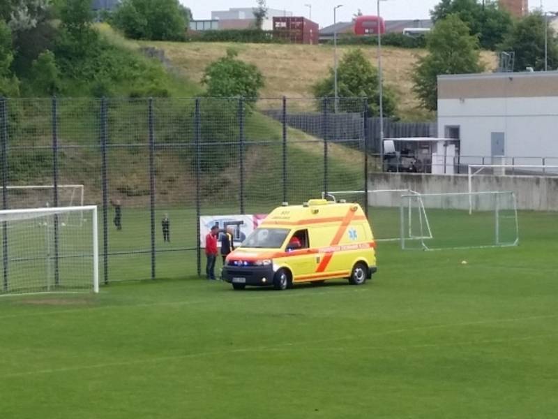 RZS zasahuje při zápasu Litoměřicko - Štěchovice, v němž se vážně zranil hostující kapitán Michal Švejda.