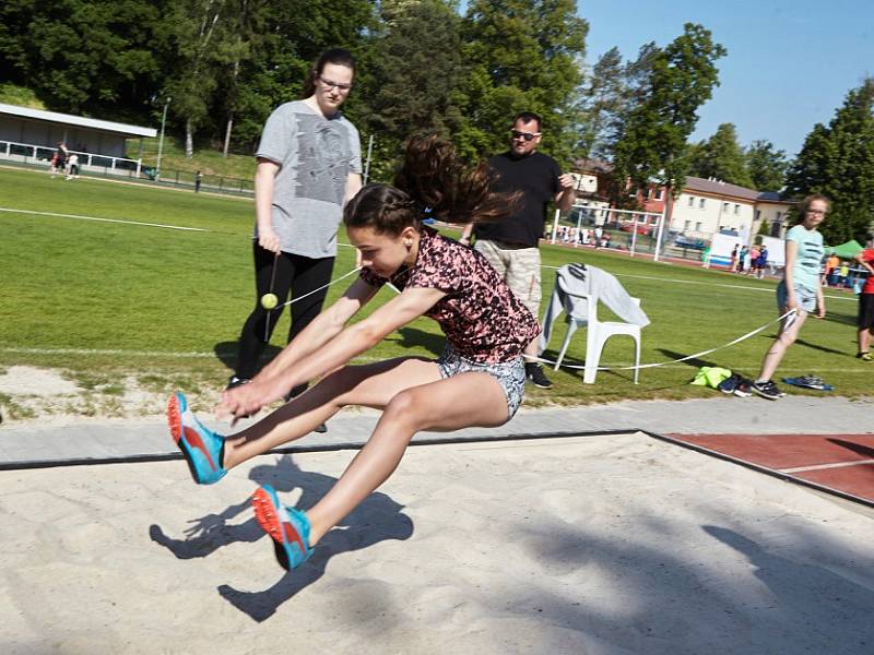 V Čáslavi proběhlo za účasti hvězd minulosti Šárky Kašpárkové či Michala Janáčka krajské kolo Odznaku všestrannosti