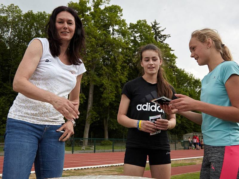 V Čáslavi proběhlo za účasti hvězd minulosti Šárky Kašpárkové či Michala Janáčka krajské kolo Odznaku všestrannosti