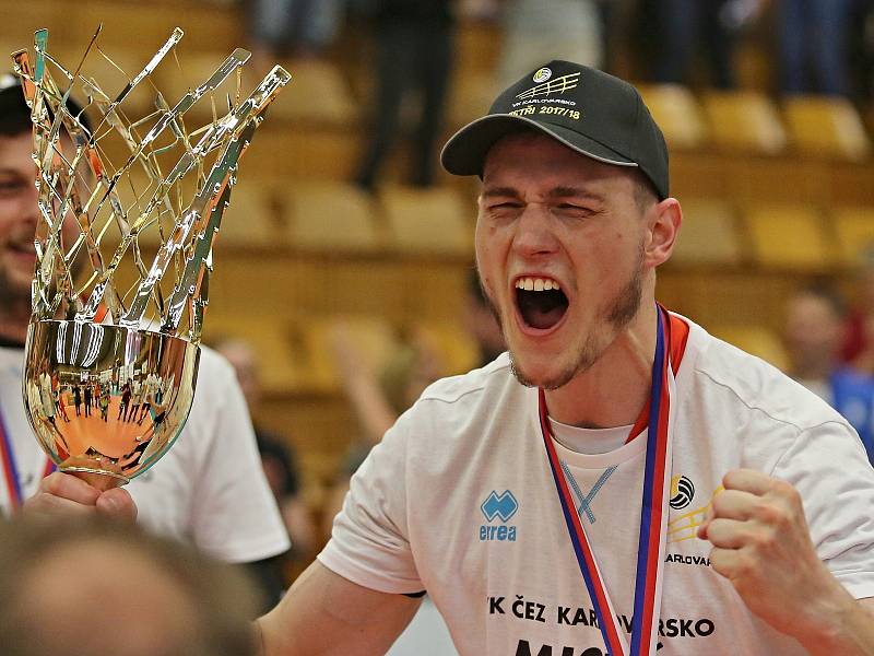 Kladno po roce opět stříbrné, titul bere Karlovarsko // Kladno volejbal cz - Karlovarsko 2:3, finále Extraliga volejbalu (stav 0:3), Kladno, 26.4.2018