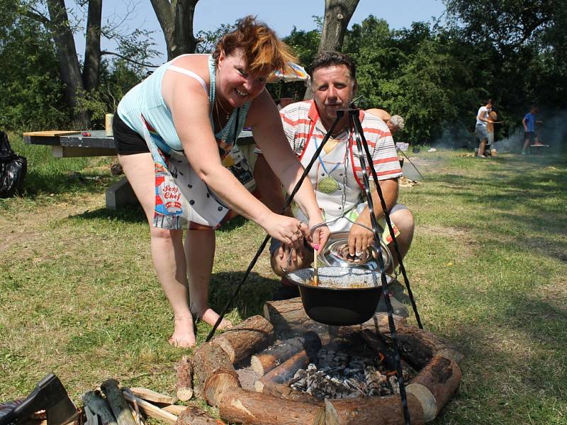 Kačická pouť spojená se soutěží O nejlepší kotlíkový guláš