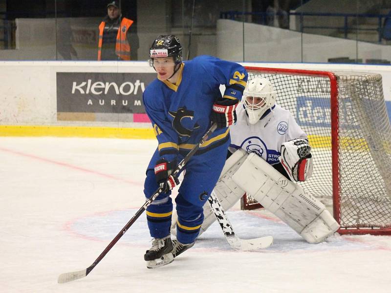 Krajská liga - 22. kolo: PZ Kladno (ve světlém) - Černošice.