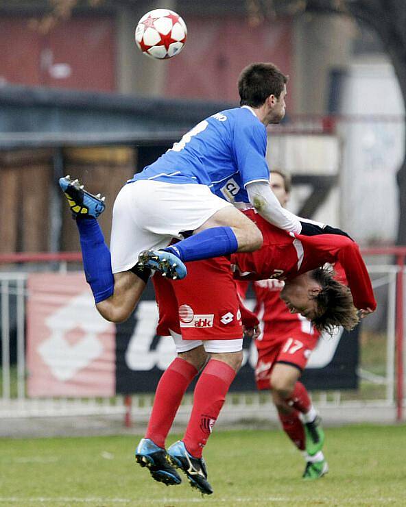 Pardubice - Kladno po obratu 5:2, výskok Rendly