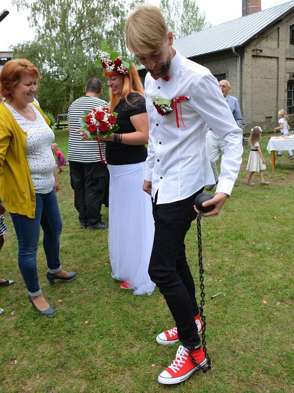 Hornický skanzen dolu Mayrau ve Vinařicích hostit vůbec první svatební obřad ve své historii.