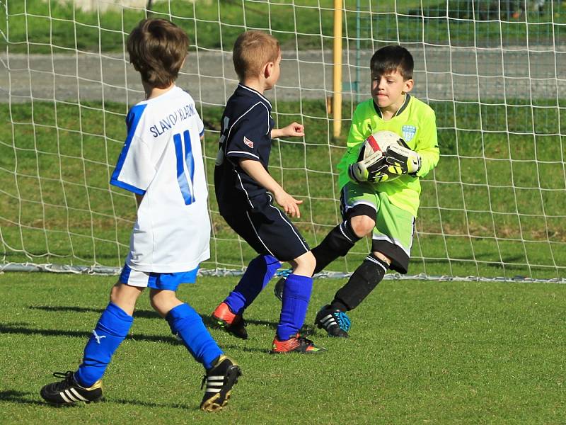 Slavoj Kladno - SK Buštěhrad // Slavoj Kladno - SK Slaný B - SK Buštěhrad ml. přípravky dvojzápasy okr. Kladno 22. 4. 2016