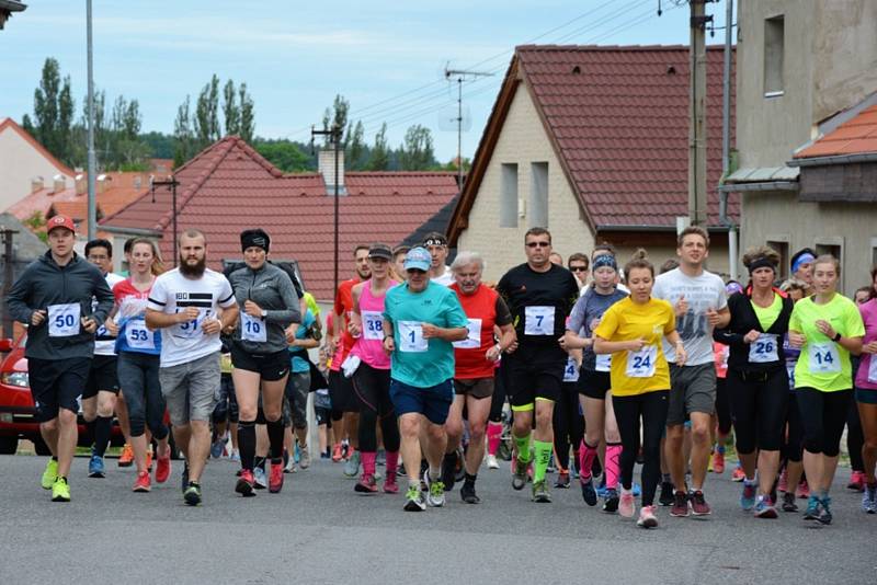 Běh míru Kladno - Lidice pořádali posedmé.