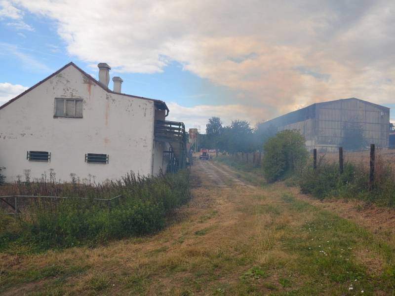 Požár seníku - Malíkovice, 31.7. 2013