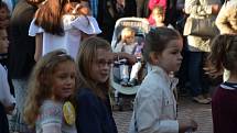 Děti si užily první školní den také ve Slaném.