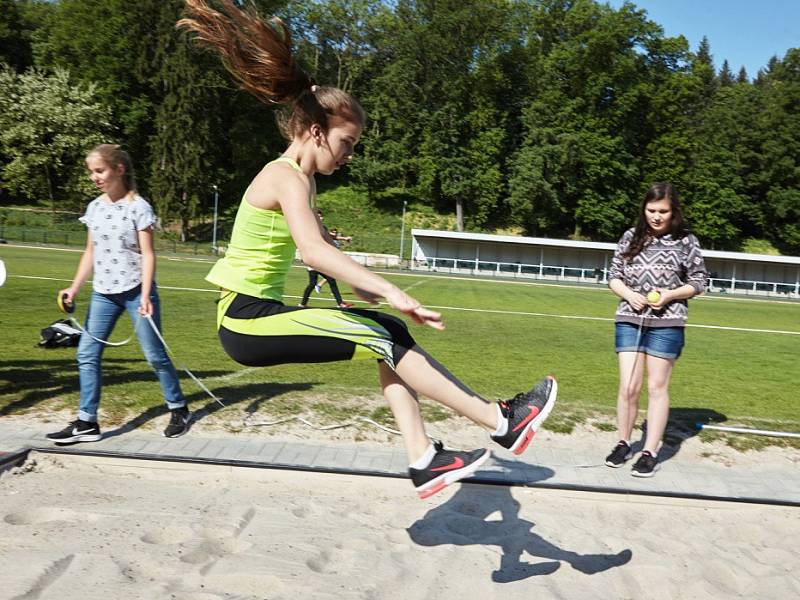 V Čáslavi proběhlo za účasti hvězd minulosti Šárky Kašpárkové či Michala Janáčka krajské kolo Odznaku všestrannosti