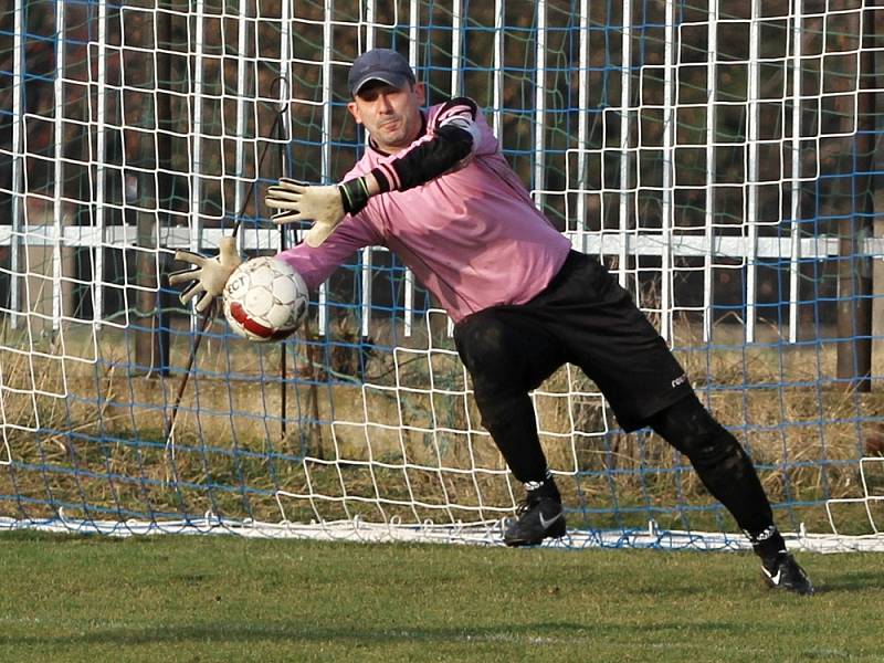 Závěr podzimu pro Slovan mizerný, z Přítočna veze bůra // SK Velké Přítočno - Slovan Kladno 5:0, OP 16. 11. 2013