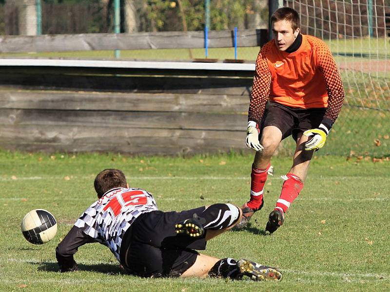 Hřebeč - Dobříš 0:2 (0:0), utkání I.A, tř. 2011/12 , hráno 15.10.2011