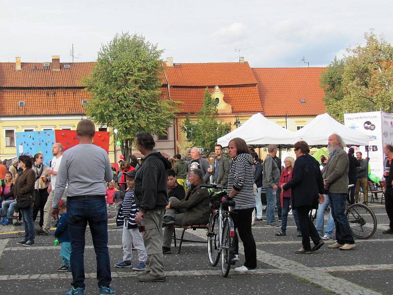 Rožnění martinického býka ve Slaném.