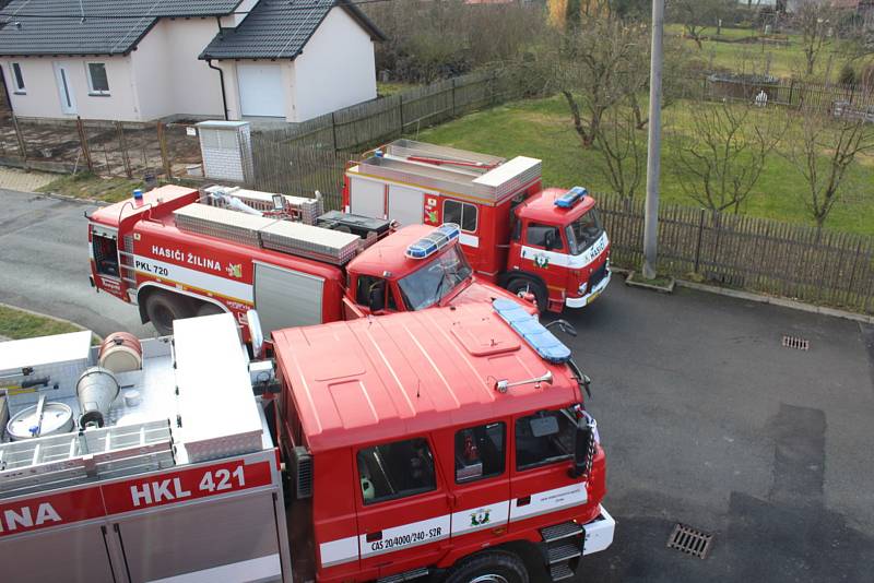 Při slavnostním otevření zbrojnice byla představena také nová Tatra Terrno.