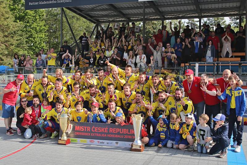 Alpiq Kladno – Kert Praha 0:2  , Kladno 18. 5. 2019, finále Extraligy hokejbalu 2018-9 , Kert vyhrál i třetí zápas a slaví titul.