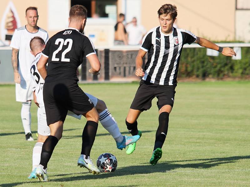 SK Hřebeč - FK Brandýs nad Labem 5:1, předkolo MOL Cup, 3. 8. 2022