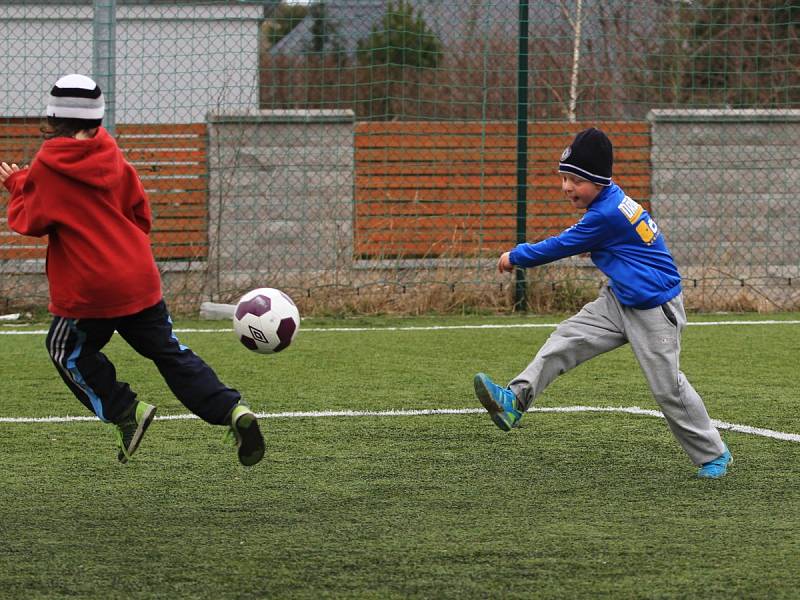 TJ Unhošť - SK Doksy 0:1, I. B. tř., 5.4. 2015