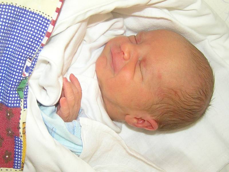 Matyáš Kořínek, 1.1. 2008, Kladno,  váha  2,56 kg, míra 48 cm, rodiče Monika Marzinová a Pavel Kořínek  (porodnice Slaný).