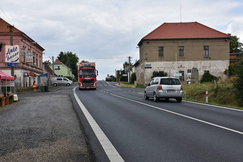 Silnice I/7, budoucí dálnice D7.