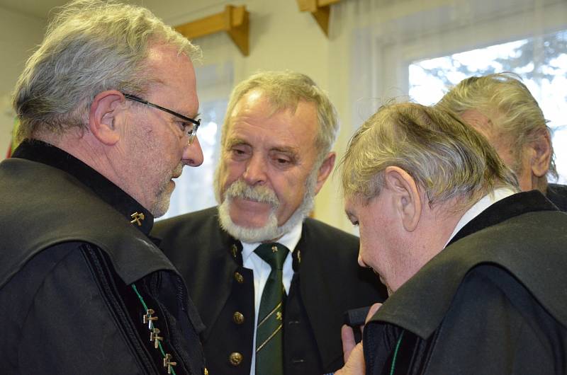 Setkání horníků Klubu přátel hornických tradic Kladno v Hornickém skanzenu Mayrau k uctění patronky sv. Barbory.