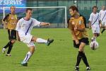 Petr Wojnar právě střílí druhou uklidňující branku Kladna /84.min./ // SK Kladno - FC Zenit Čáslav 3:0 (1:0)