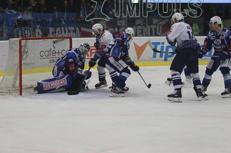 Kladno (v bílém) hostilo v hokejové extralize Kometu Brno.