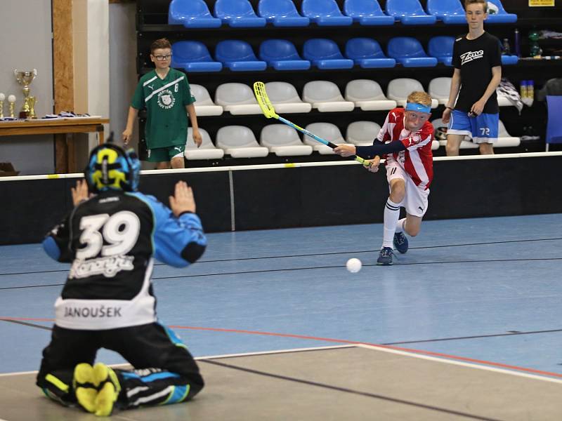 Štíři - Orli 1:0 / ŠFL Kladno - souboj o 9-10. místo / 13. 5. 2017 / BIOS Kladno