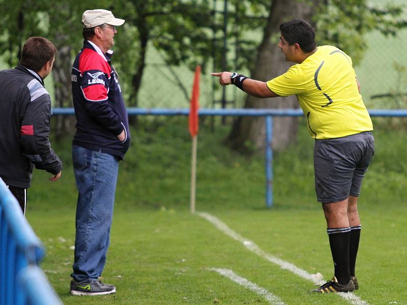 Kartex Braškov - Chmel Mutějovice 0:1, utkání I.B. tř. sk A 2011/12, hráno 6. 5. 2012