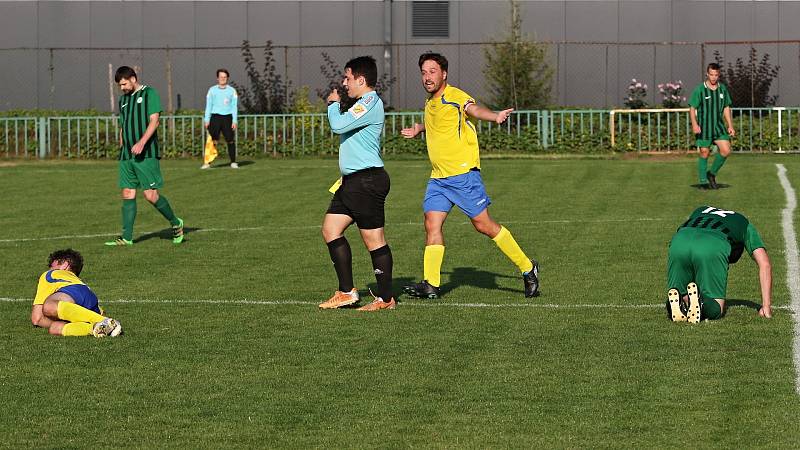 SK KROČEHLAVY, z.s. - Novoměstský Kladno z.s. 1:2 (0:1), OP,  4. 9. 2021