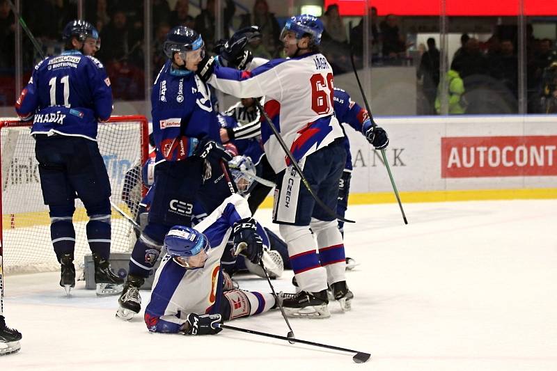 Kladno v retro dresech se znakem paní Poldi hostilo Plzeň.