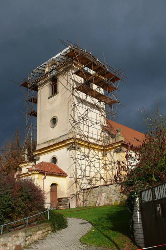 Koncert ve Družci podpoří opravu věže kostela.