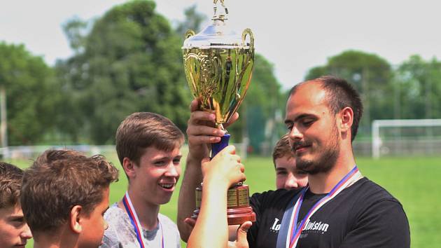 Vítězný tým Tuchlovic // Lidický pohár 2016, finálový turnaj 4. 6. 2016