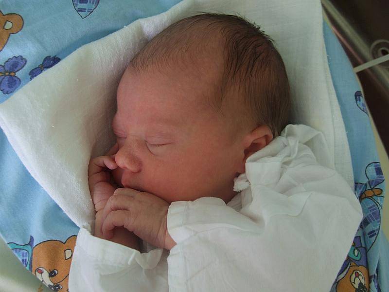 Lukáš Hájek, Kladno, 10.5.2011, váha: 2,88 kg, míra: 47 cm, rodiče jsou Lucie a Martin Hájkovi (porodnice Kladno)