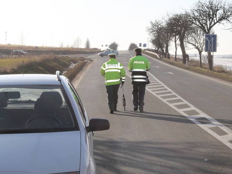 Tragická dopravní nehoda u Slaného si vyžádala tři mrtvé