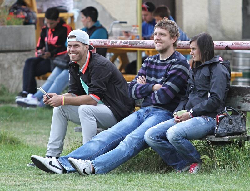 Slavoj na úvod soutěže vyloupil Buštík // SK Buštěhrad - Slavoj Kladno 0:3, III tř. sk.A. okr. Kladno, 2013-4, 23. 8. 2014